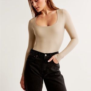 Abercrombie & Fitch Soft Matte Seamless Long Sleeve Squareneck Top